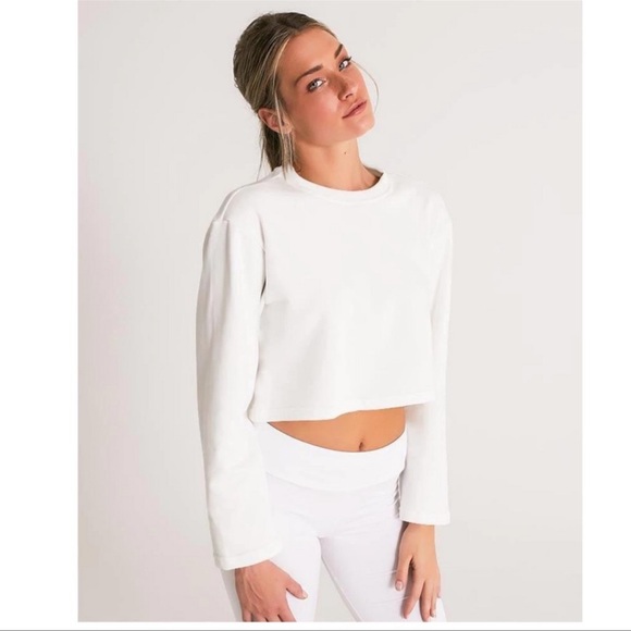 Yoga Bitch Elevate Crop Pullover Sweatshirt w/logo detail NWT - Picture 2 of 7